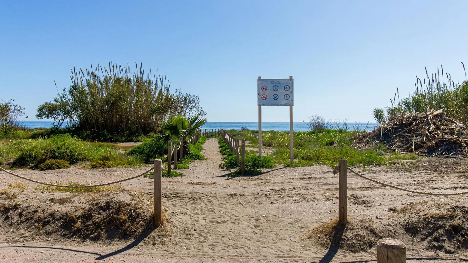 Marinsa Beach,3 Bed Penthouse Torrox